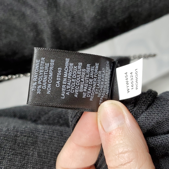 NWT Cable & Gauge Grey long sleeve with White Ruffle collar Size Small - Picture 4 of 11